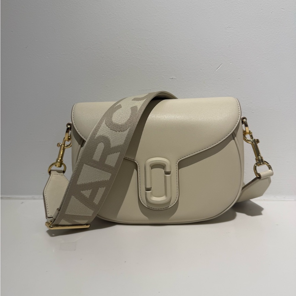 NWT Marc Jacobs large saddle covered bag